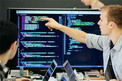 理科女生十大熱門專業 物流工程上榜，計算機編程引領大勢